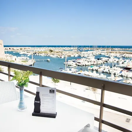 コート デスト ホテル 3*