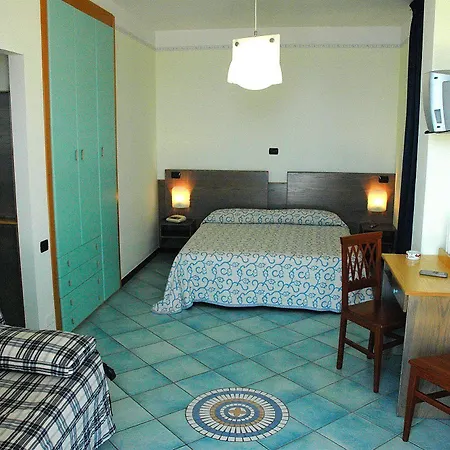 Otel Cote D'est
