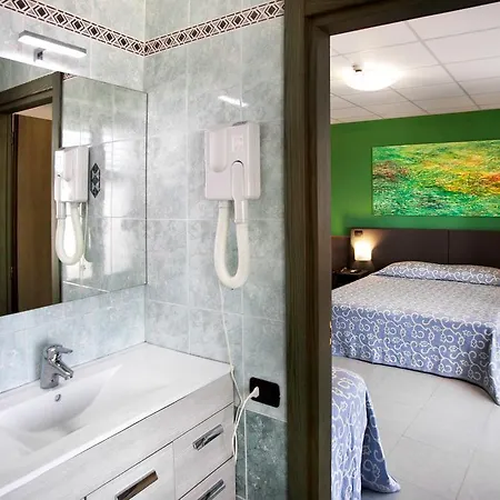 Hotel Côte D'est 3*