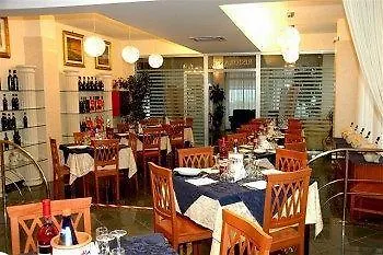 Cote D'est Hotel